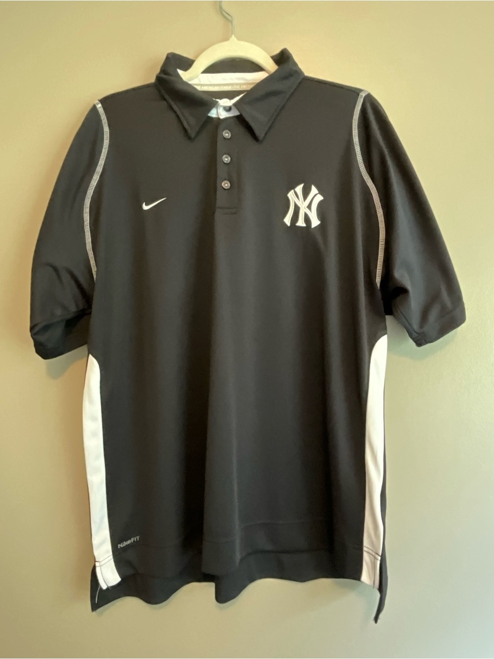 Nike MLB New York Yankees Black and White Polo